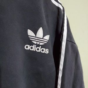 Adidas ◇ Medium ◇ Sweatshirt